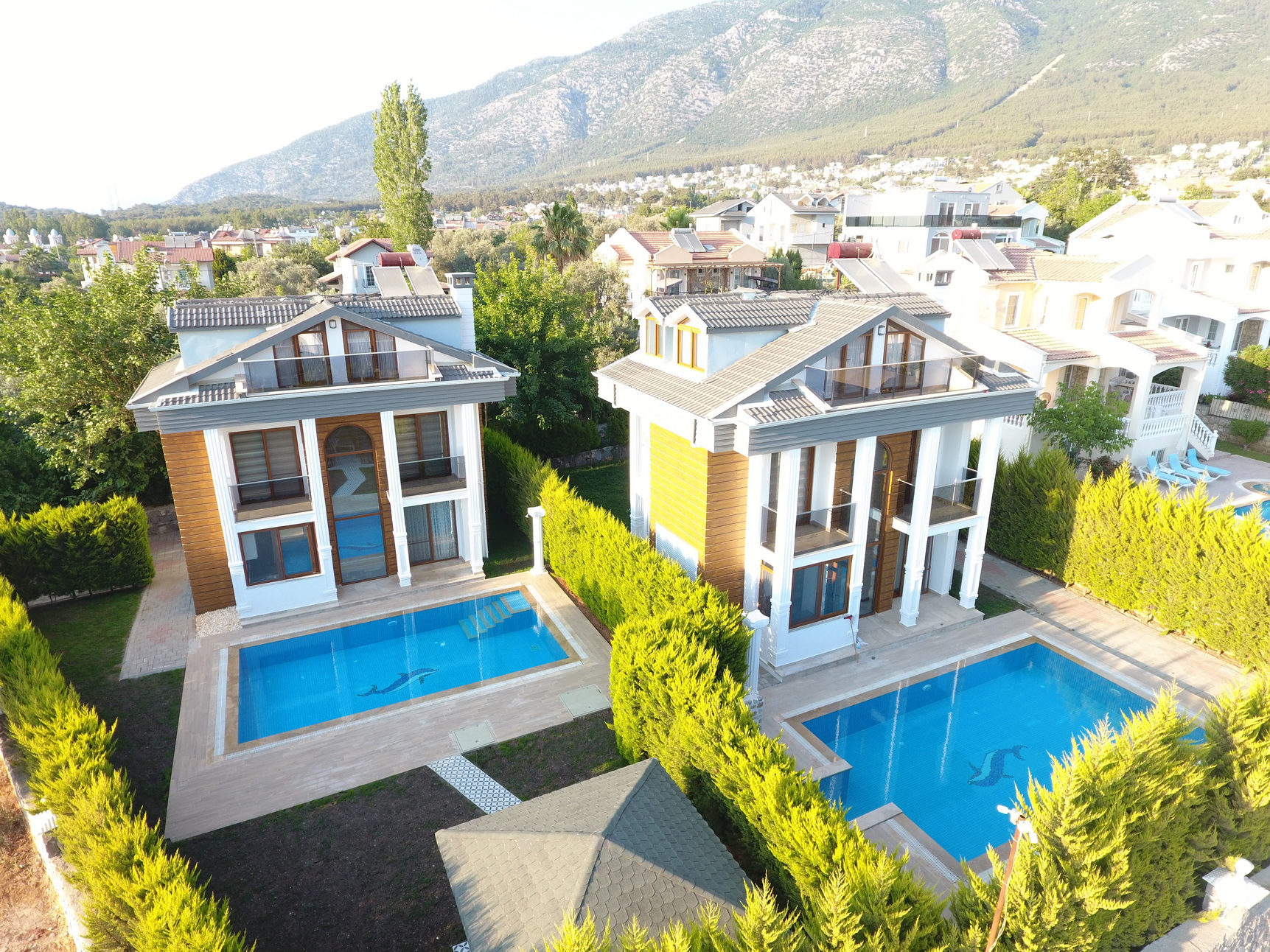 4 Bedroom Luxury Triplex Villas with Swimming Pool