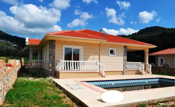 Beatiful bungalow in Uzumlu,swimming pool and garden