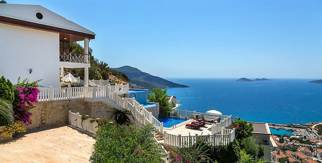 Four Bedroom Charming Villa with Two Swimming pool in Kiziltas / Kalkan