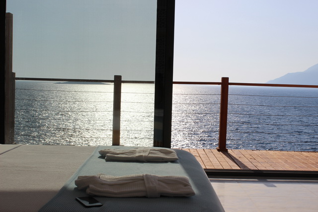 Luxurious Sea Front Boutique Hotel For Sale in Kas / Antalya