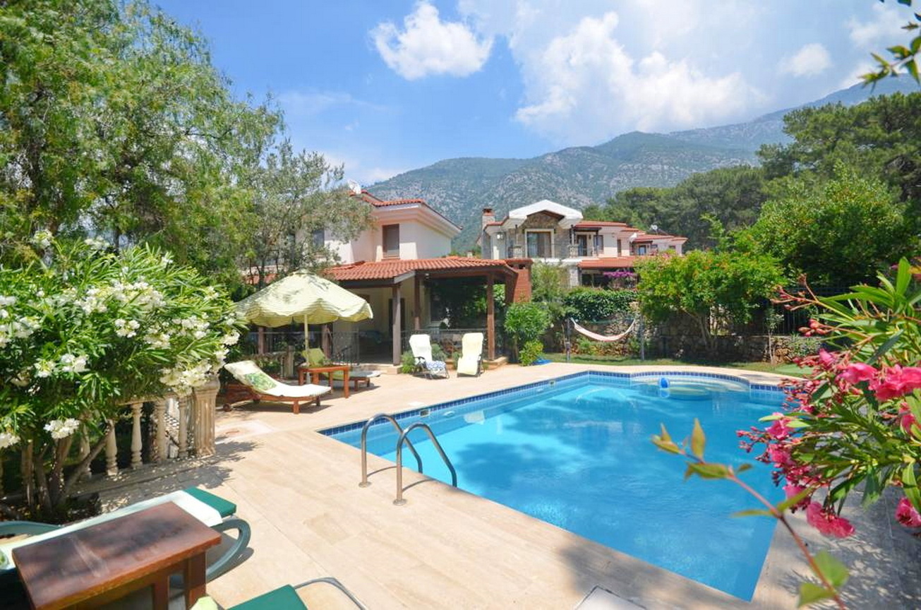 Stylish 3 Bedroom Detached Villa with Private Pool in Ovacik