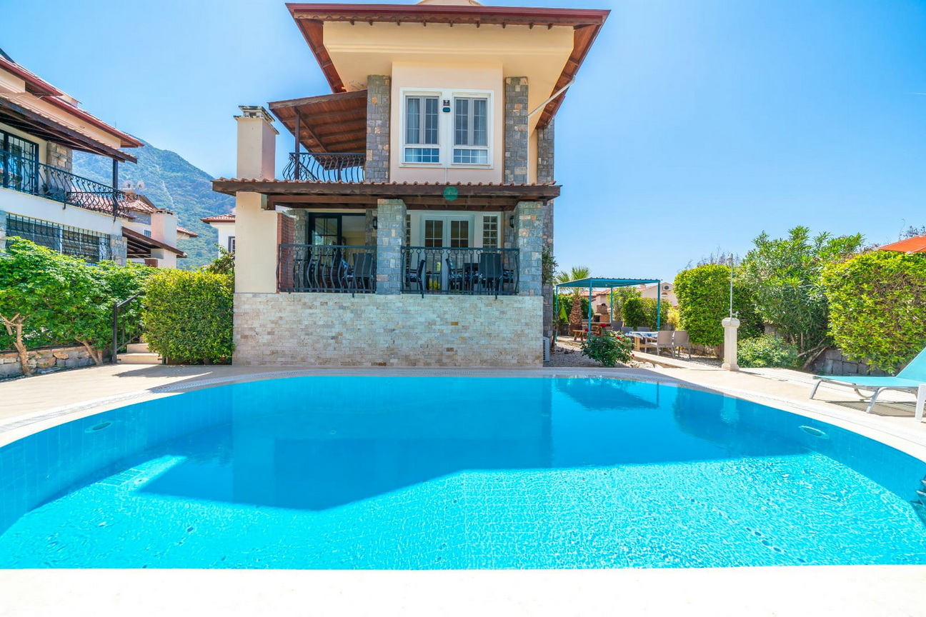 5 Bedroom Detached Villa with Private Pool and Mountain View in Ovacik