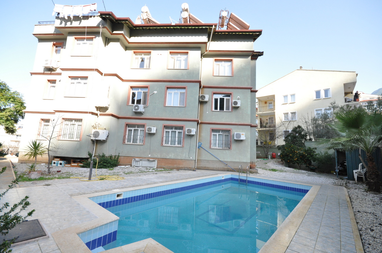 5 Bedroom Duplex Apartment with Communal Pool in Tasyaka