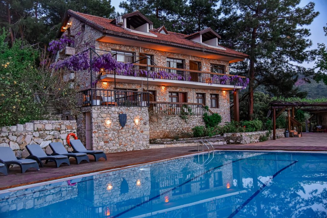 Amazing Sea View Boutique Hotel with Large Swimming Pool in 6700 m2 plot area in Faralya
